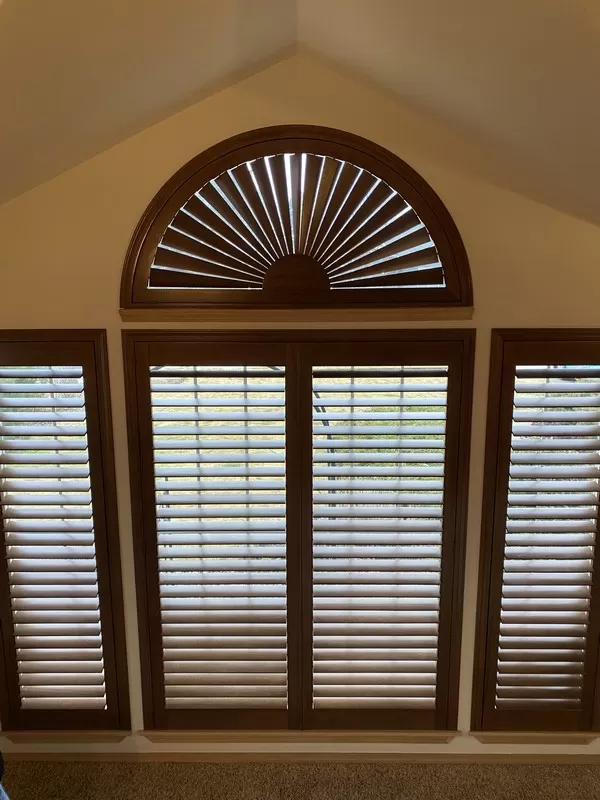 arched shutters, wood shutters, blinds, wood blinds, arched shutters, fan shutters